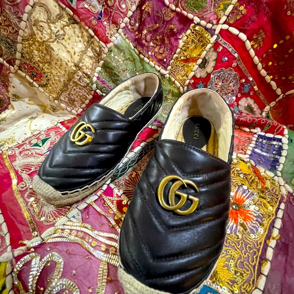 Stylish!* GUCCI GG Marmont
